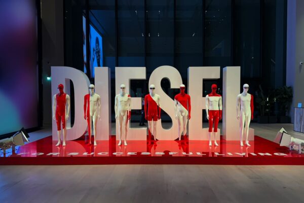 LUXOTTICA DIESEL HALL IMG_6703 MOD