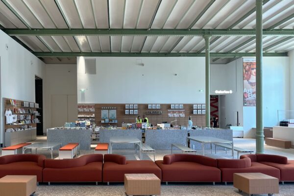 GRAND PALAIS 2025 IMG_2037