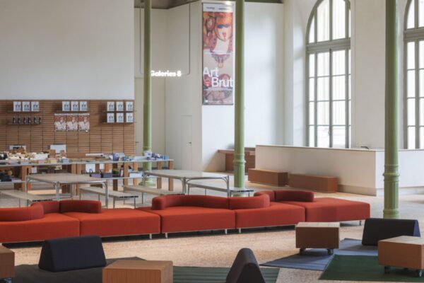 GRAND PALAIS Salon-Seine-©-Cyrille-Weiner-pour-Chatillon-Architectes-lAtelier-Senzu-avec-Samy-Rio-amenagements-et-mobilier-et-2x4-signaletique-1024x1365